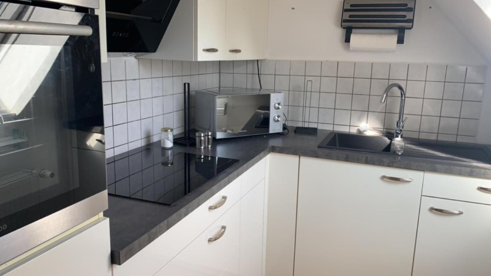 Zimmer In Wohnung, Monteure, Zentral, Enger Zewnętrze zdjęcie